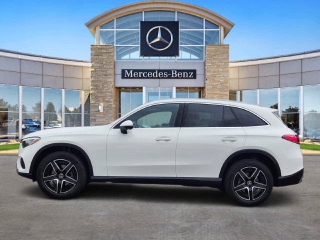 New 2027 Polar White Mercedes-Benz GLC 300 image 2