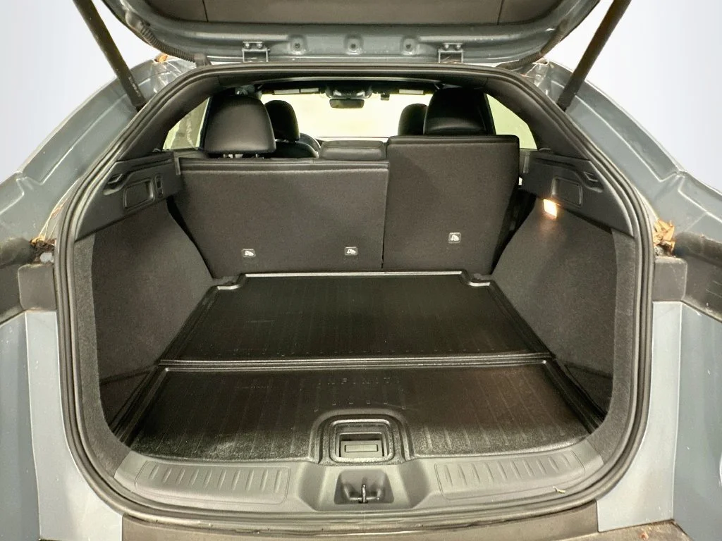 Used 2025 Slate Gray INFINITI ESSENTIAL image 26