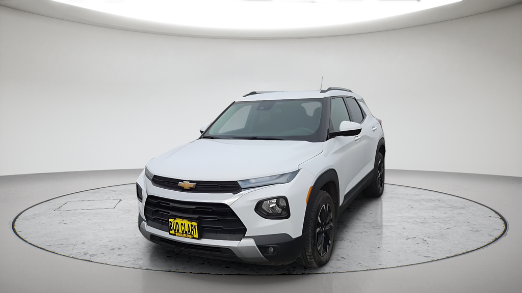 Used 2023 White Chevrolet LT image 18