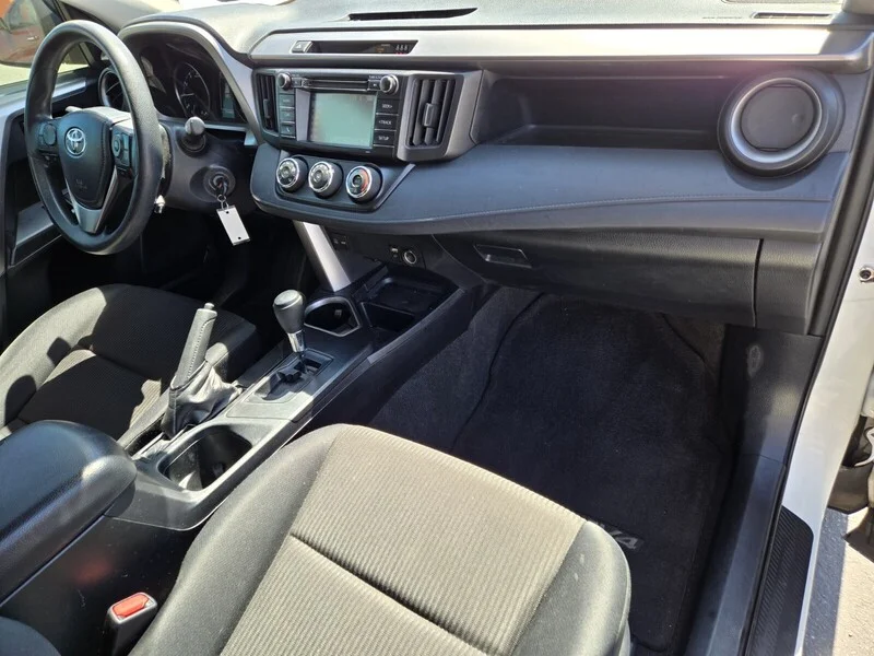 Used 2017 White Toyota LE image 13