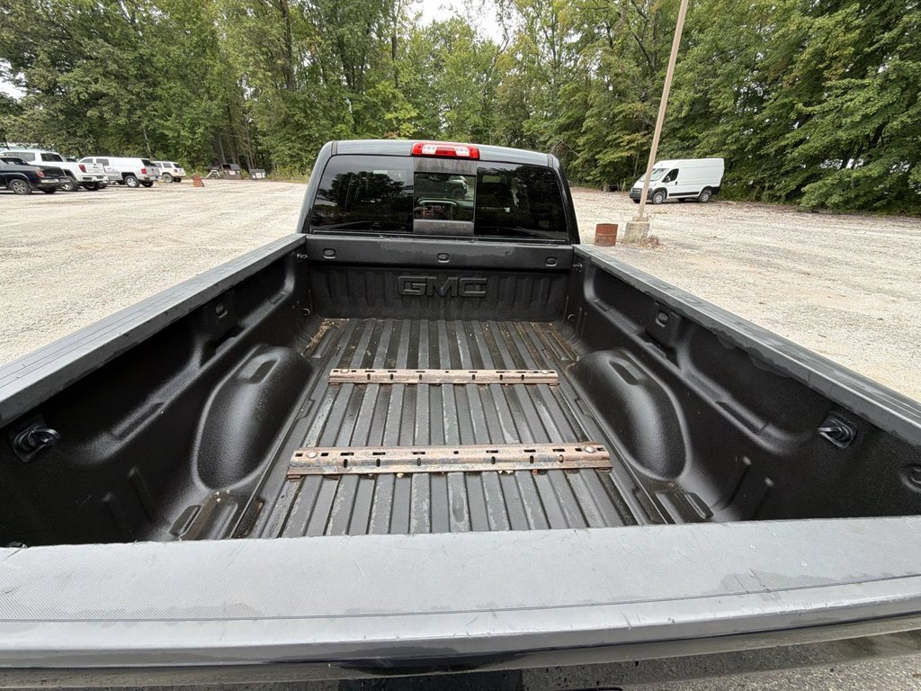 Used 2015 Black GMC SLT image 26