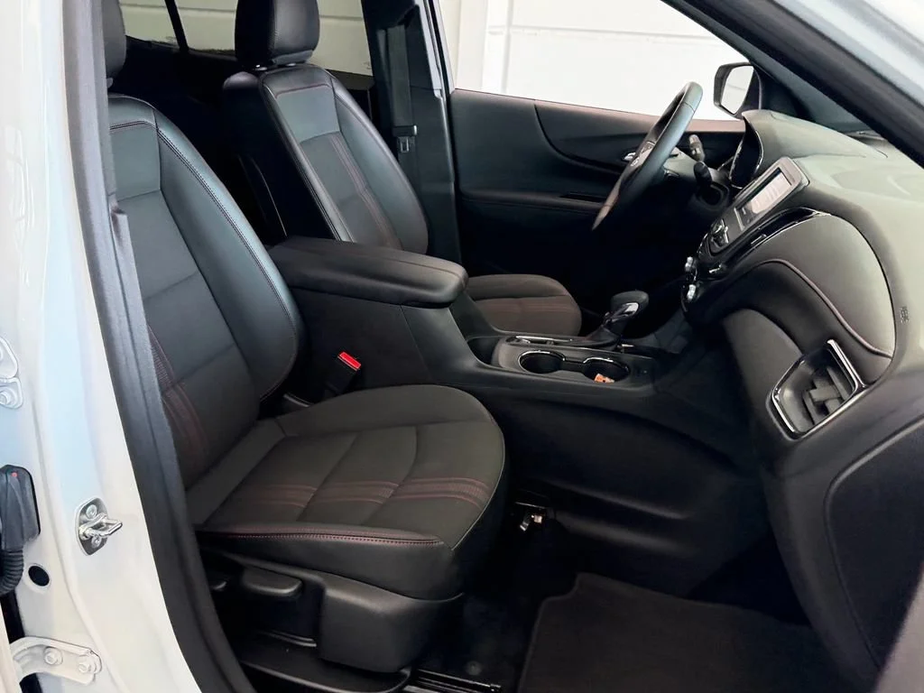 Used 2024 Summit White Chevrolet RS image 19