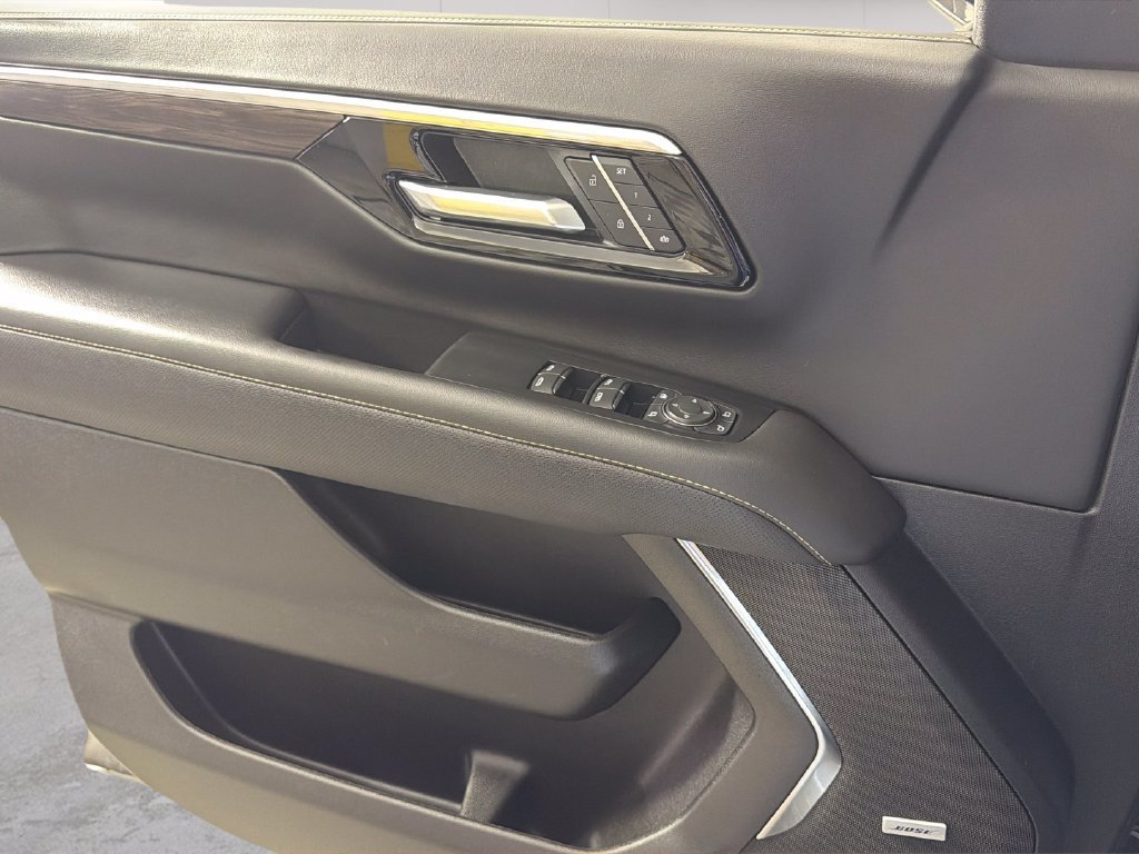 Used 2025 Sterling Gray Metallic Chevrolet Premier image 37