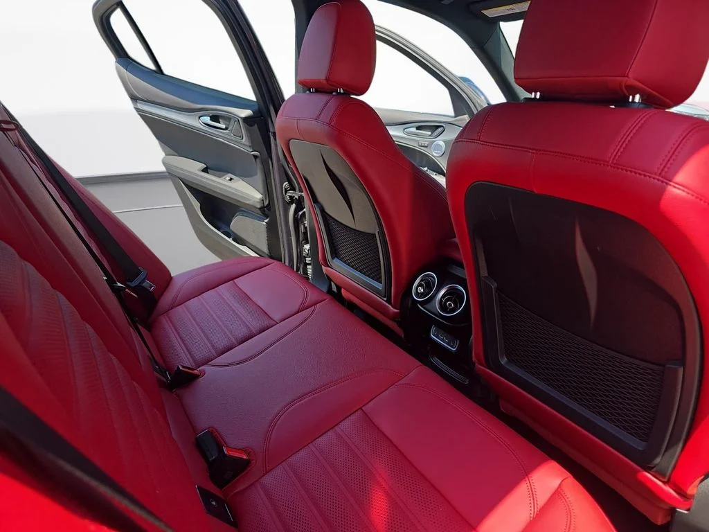 2026 Alfa Romeo Stelvio Base - Photo 11