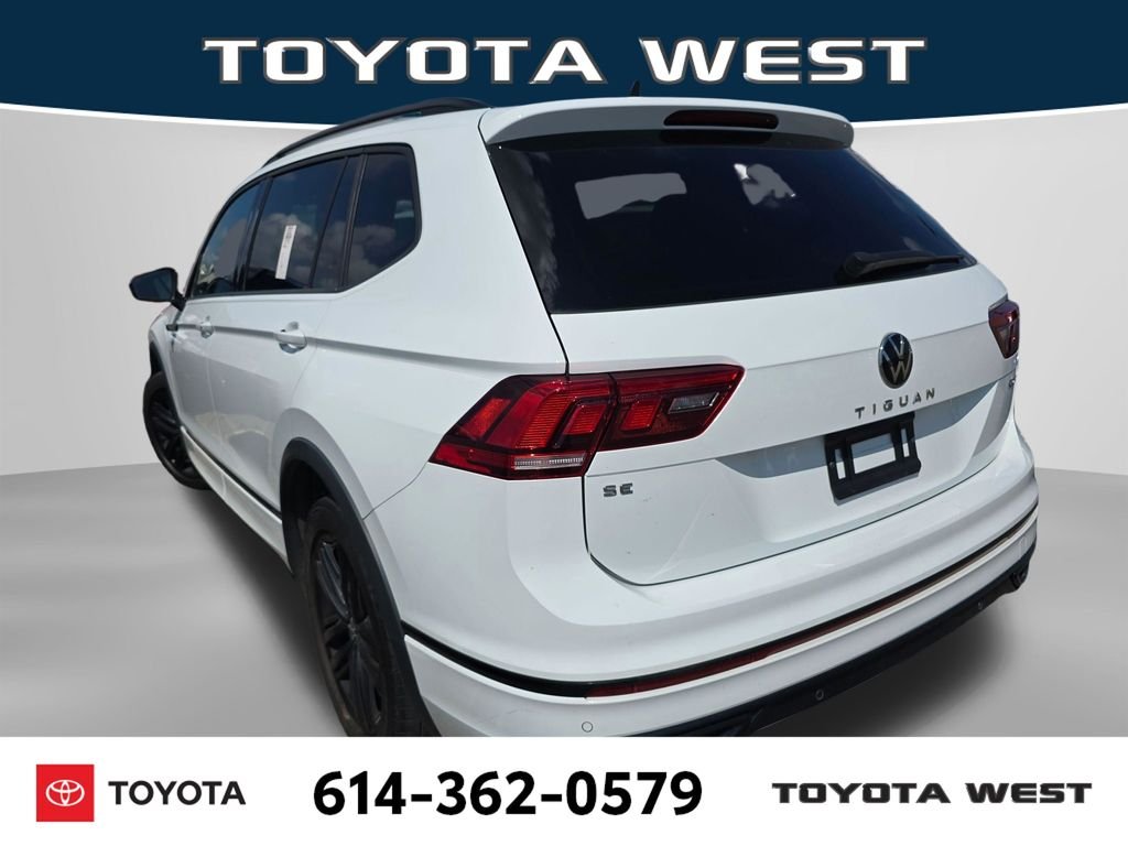 Used 2022 White Volkswagen 2.0T SE R-Line Black image 4