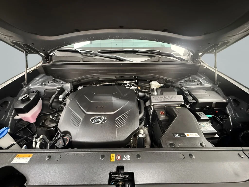 Used 2025 Gray Hyundai Calligraphy image 23