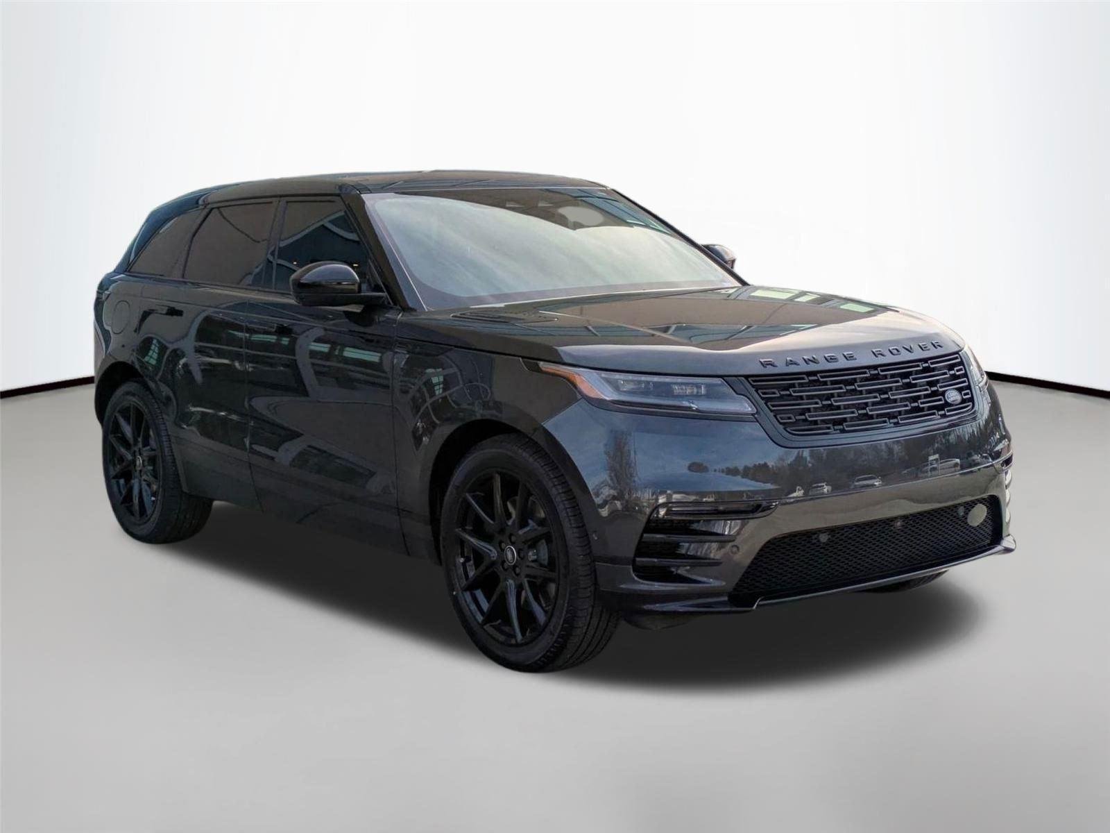 Used 2026 Carpathian Grey Premium Metallic Land Rover Dynamic SE image 3