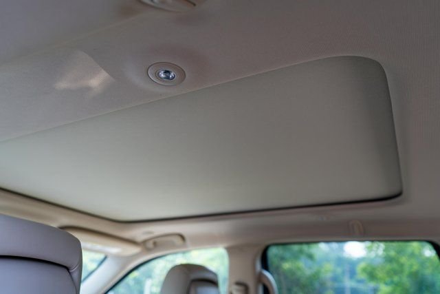 Used 2021 White Jeep Limited image 13