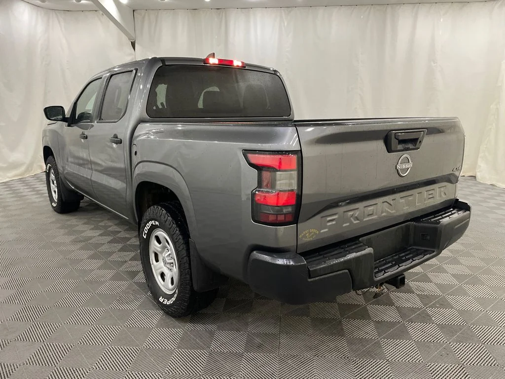 Certified Used 2024 Gun Metallic Nissan S image 9