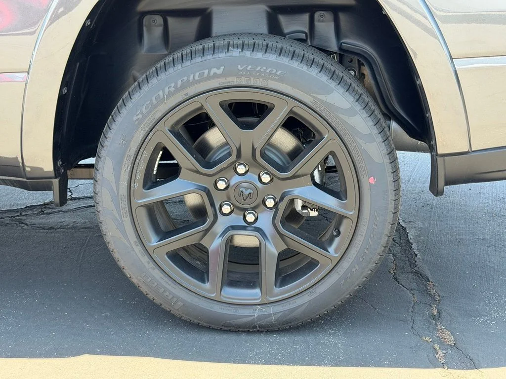 2025 RAM 1500 Laramie - Photo 16