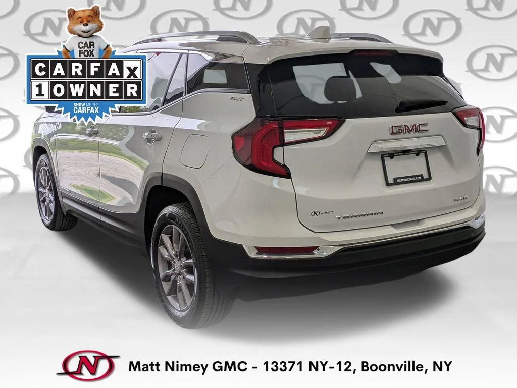 Used 2023 Summit White GMC SLT image 3