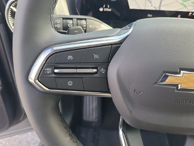 New 2027 Sterling Gray Metallic Chevrolet LT image 27