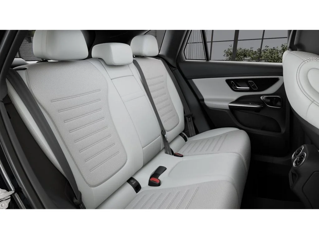 New 2026 Black Mercedes-Benz GLC 300 image 5