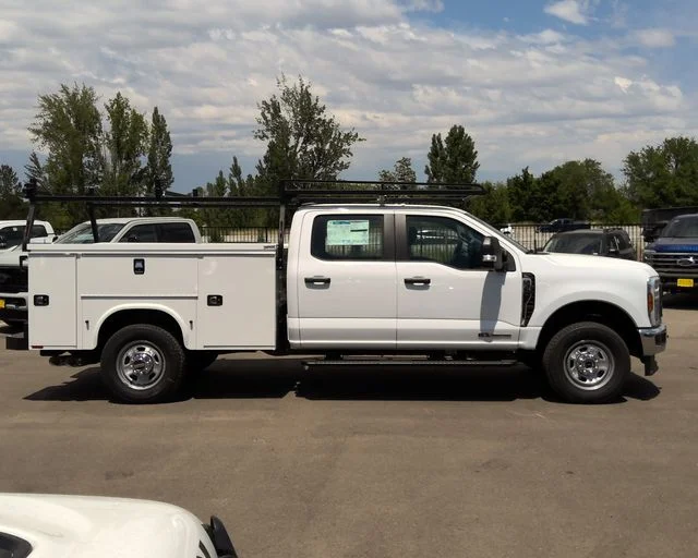 New 2026 Oxford White Ford XL image 7