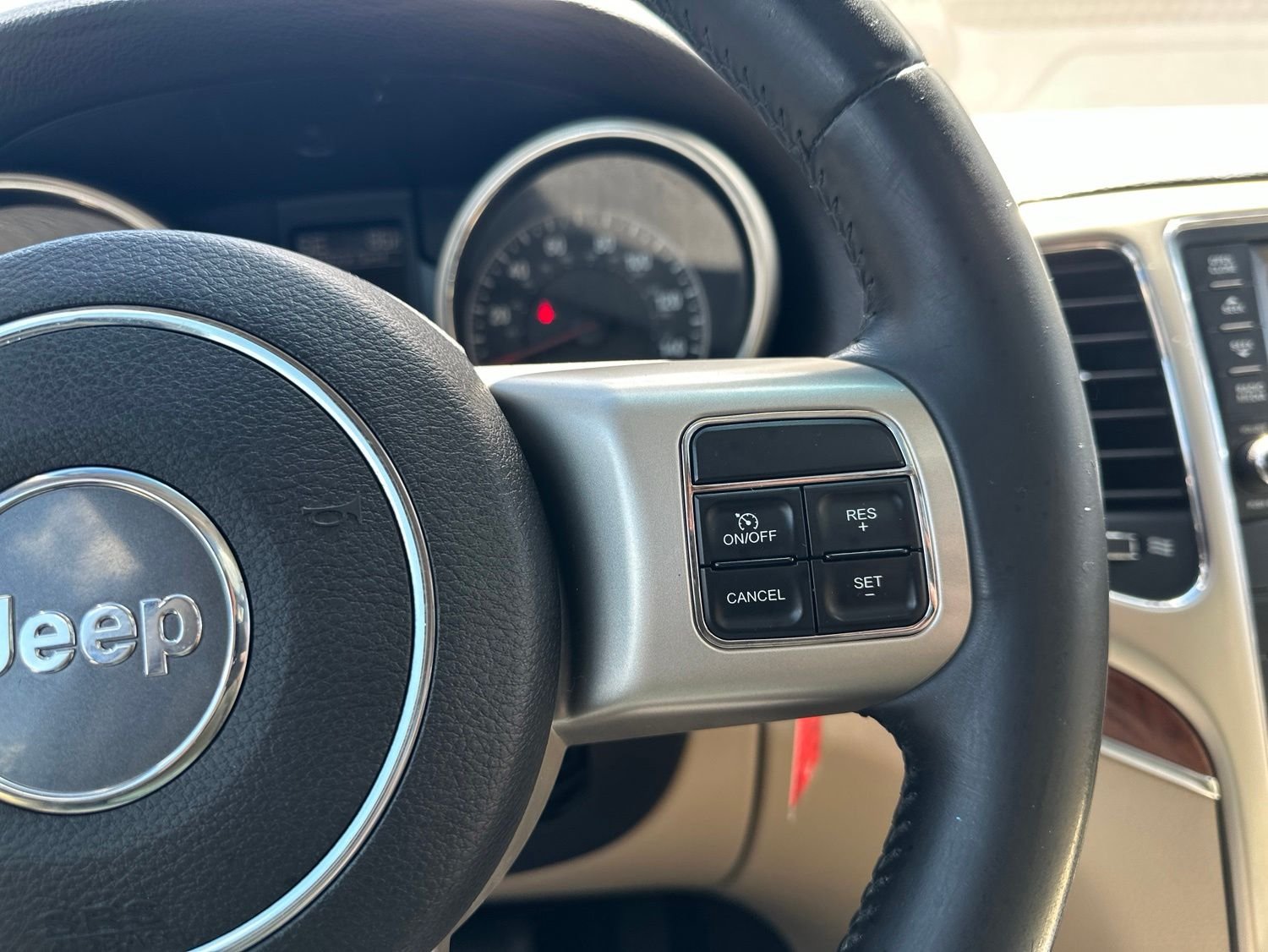 Used 2011 Black Jeep Limited image 44