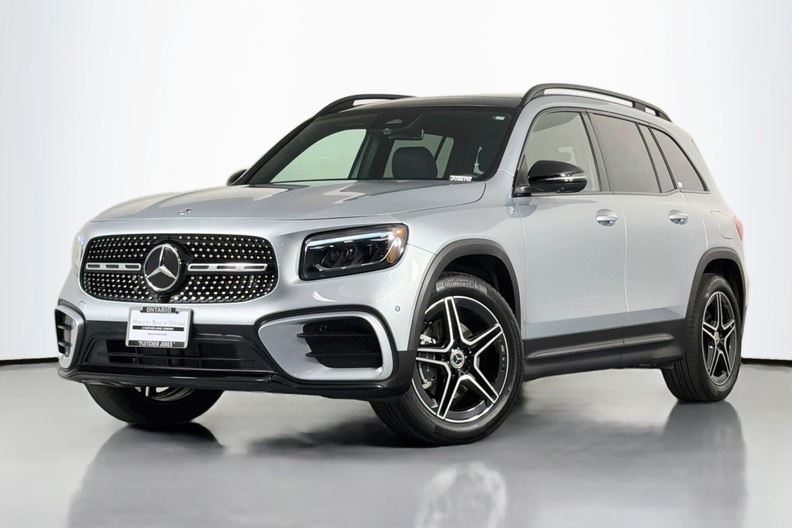Used 2025 Cirrus Silver Metallic Mercedes-Benz 250 image 1