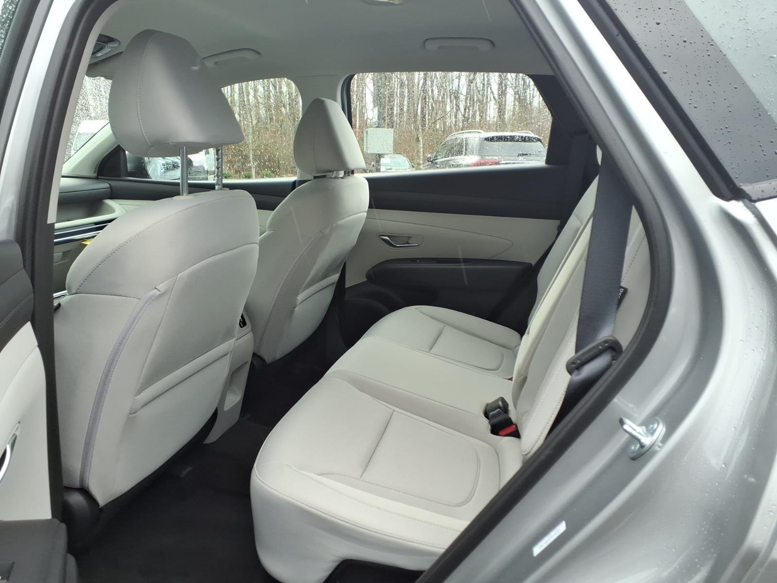 New 2026 Shimmering Silver Hyundai Blue SE image 23