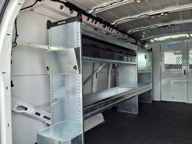 2025 Chevrolet Express Cargo Work Van - Photo 8