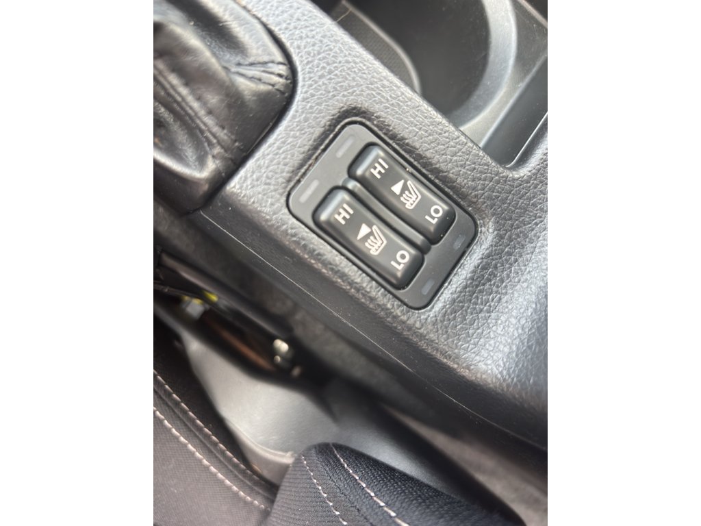 Used 2013 Ice Silver Metallic Subaru Premium image 36