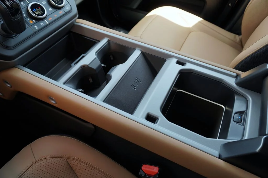New 2026 Santorini Black Land Rover X image 31