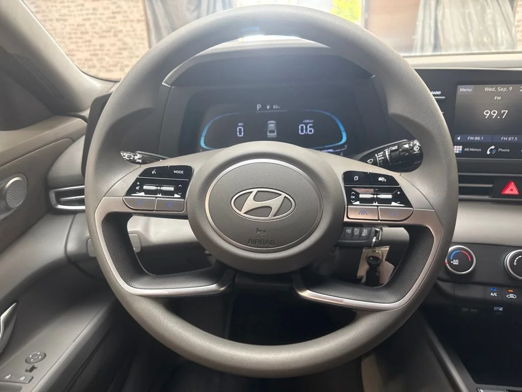 New 2026 Ecotronic Gray Hyundai SE image 18