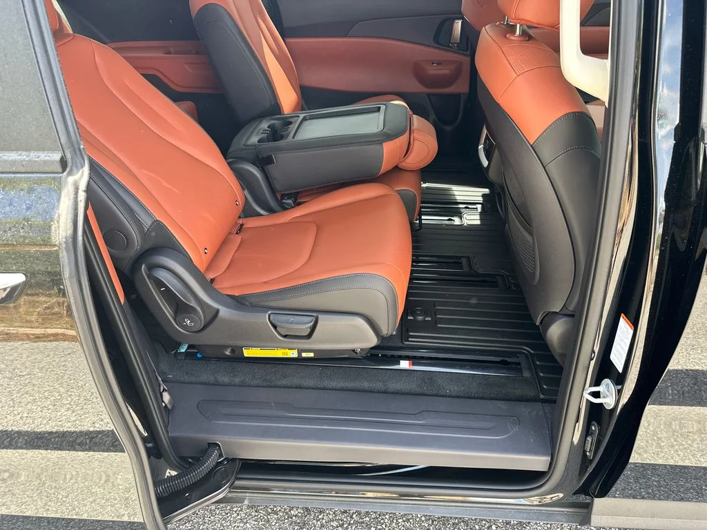 New 2026 Black Kia EX image 15