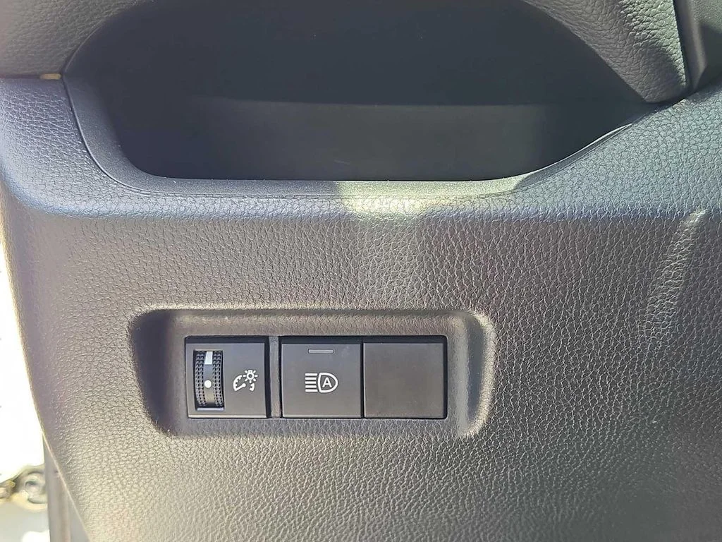 Used 2024 White Toyota XLE image 21