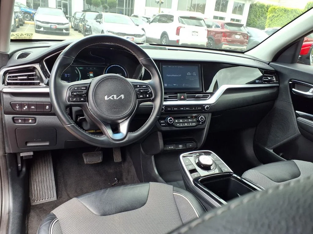 Certified Used 2022 Red Kia S image 14