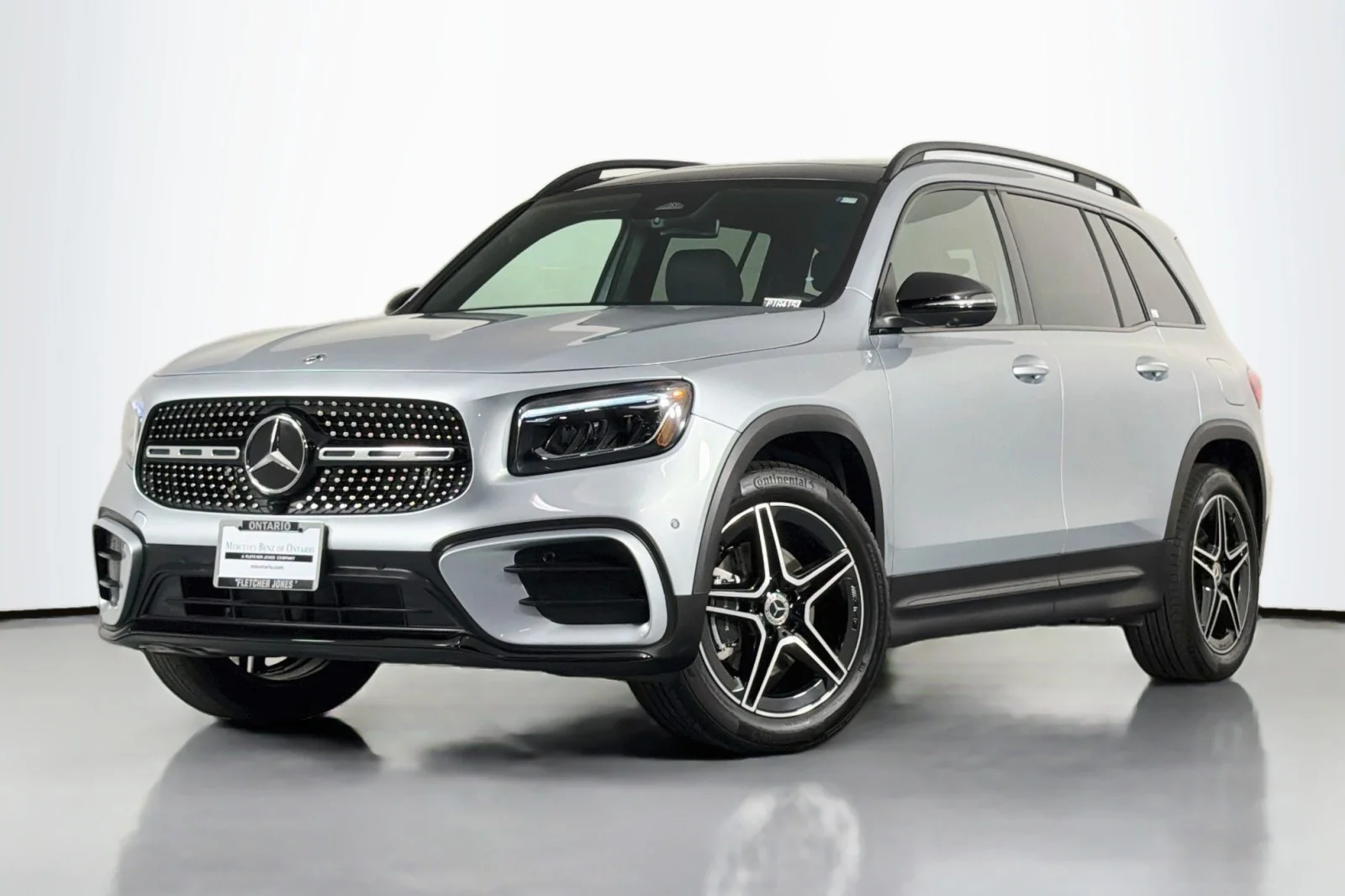 Used 2025 Cirrus Silver Metallic Mercedes-Benz 250 image 1