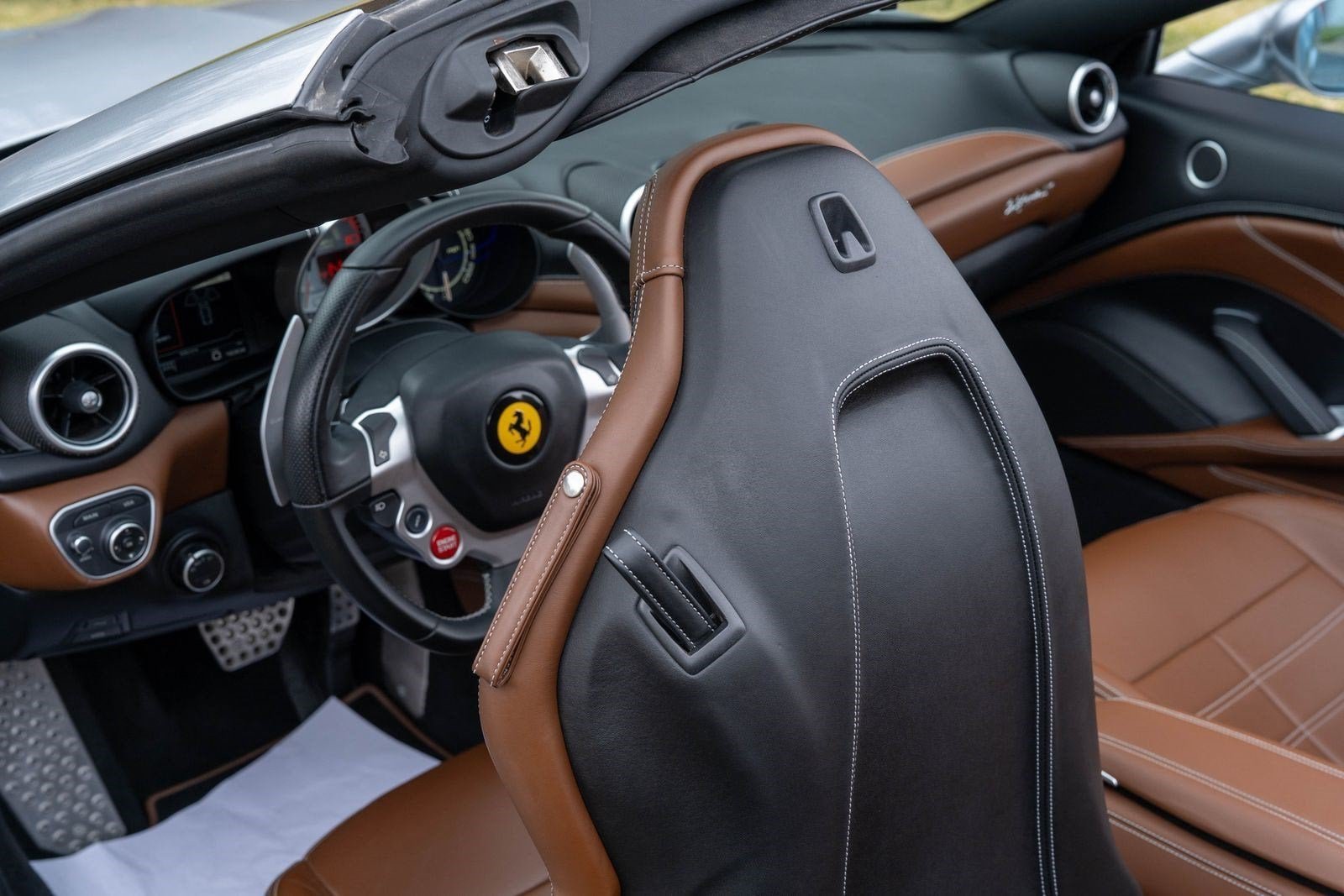 Certified Used 2017 Grigio Titanio Metall Ferrari  image 50