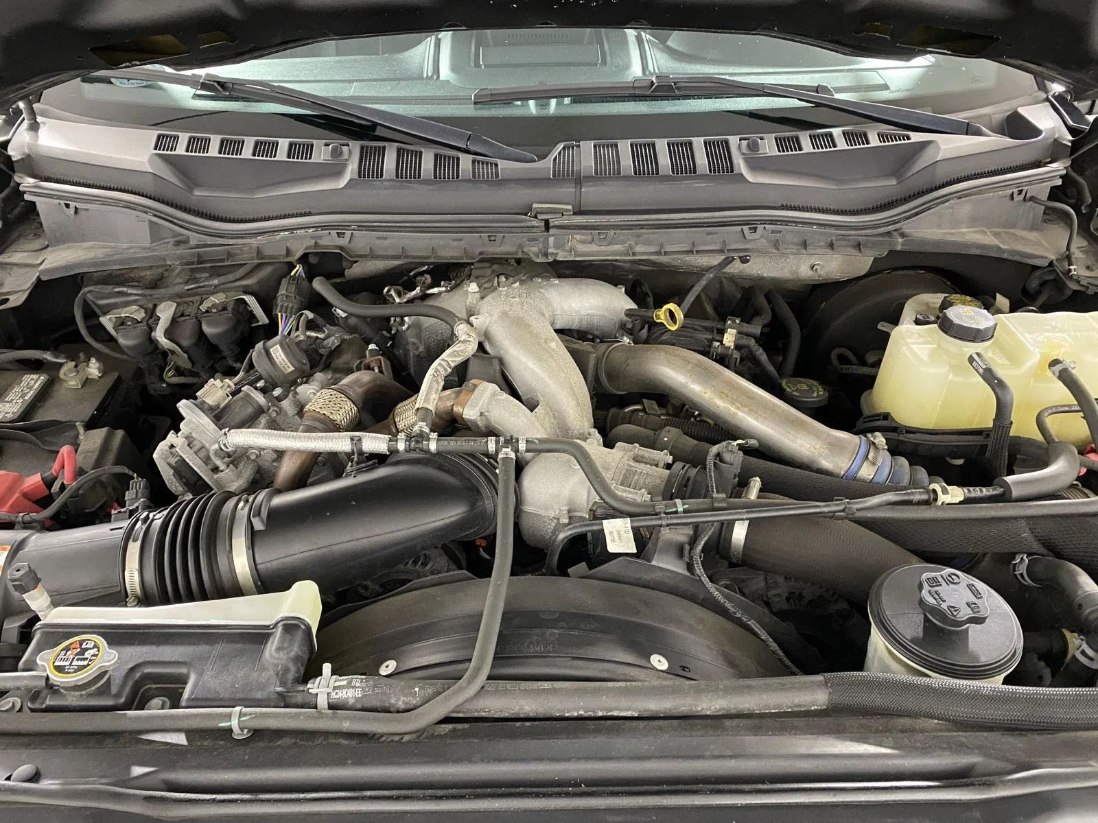 Used 2022 Agate Black Ford Lariat image 29