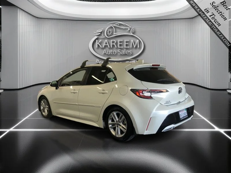 Used 2020 Blizzard Pearl Toyota SE image 7