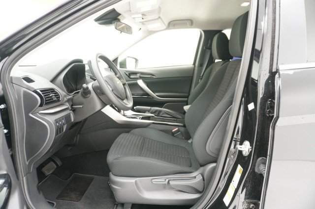 2026 Mitsubishi Eclipse Cross LE - Photo 15