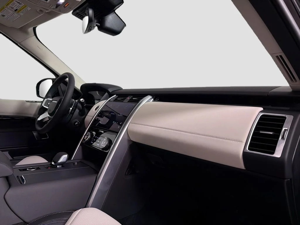 New 2026 Santorini Black Land Rover S image 31