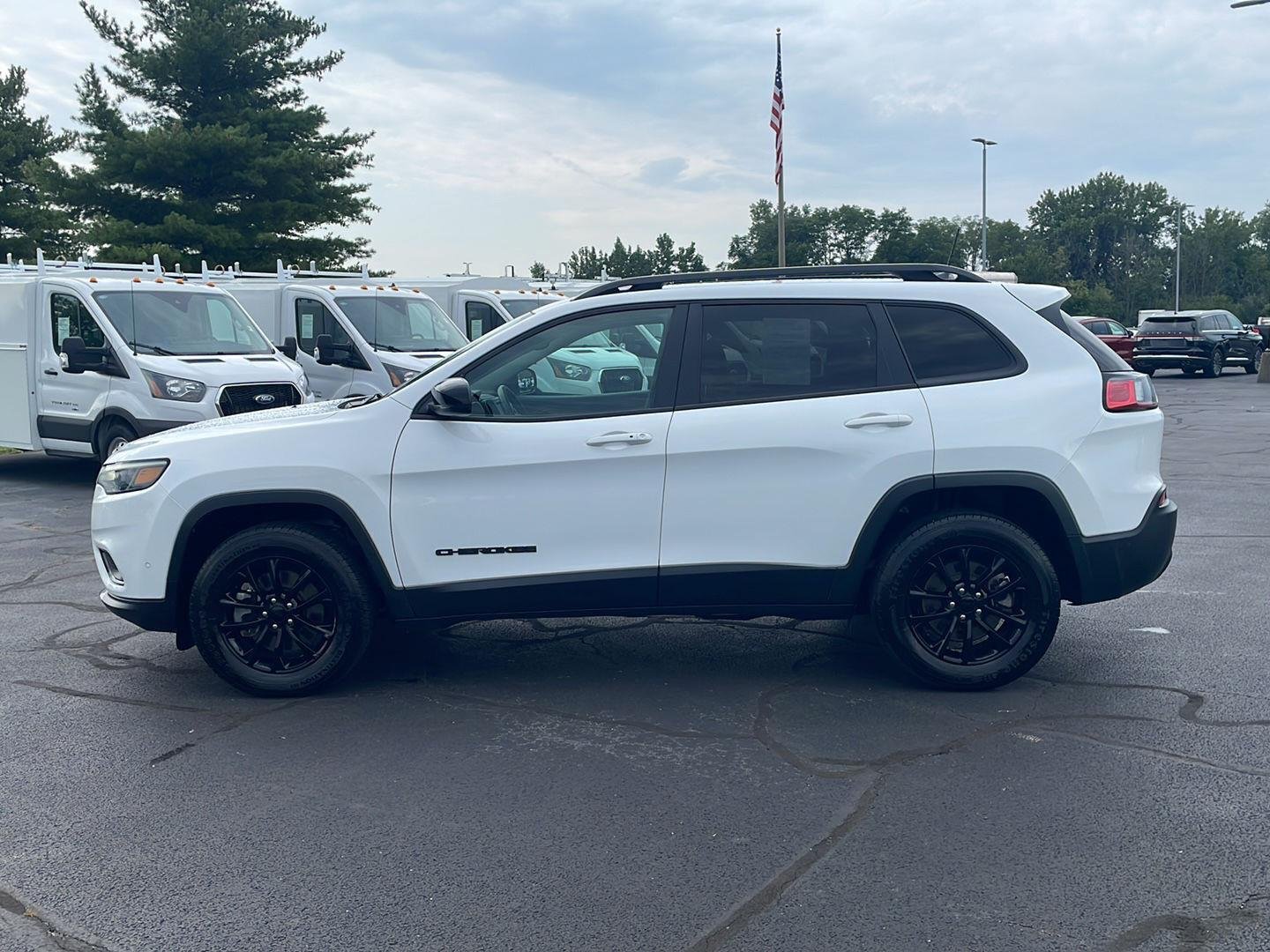 Used 2023 Bright White Clearcoat Jeep Altitude Lux image 2