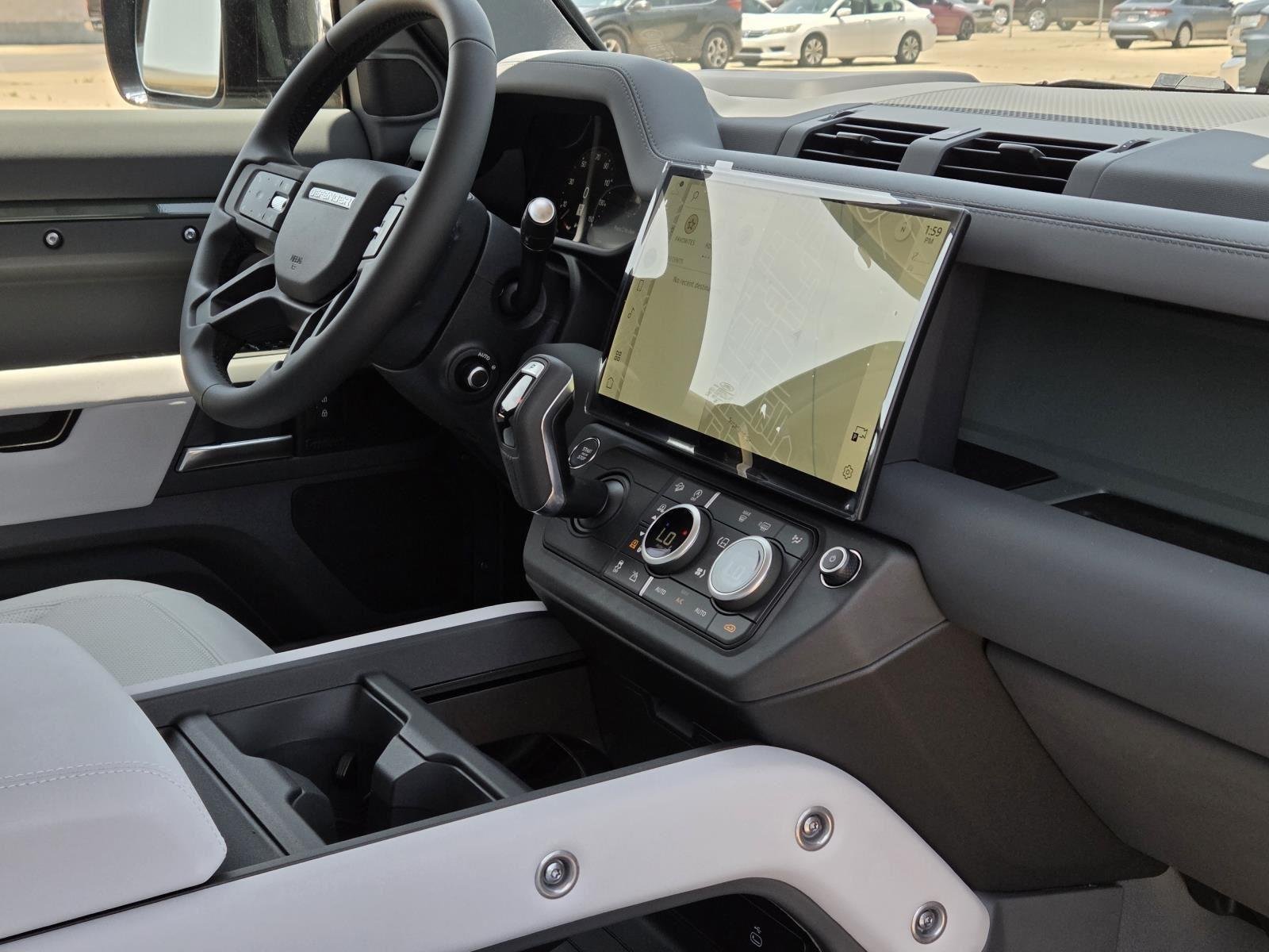 New 2026 Keswick Green LAND ROVER  image 44
