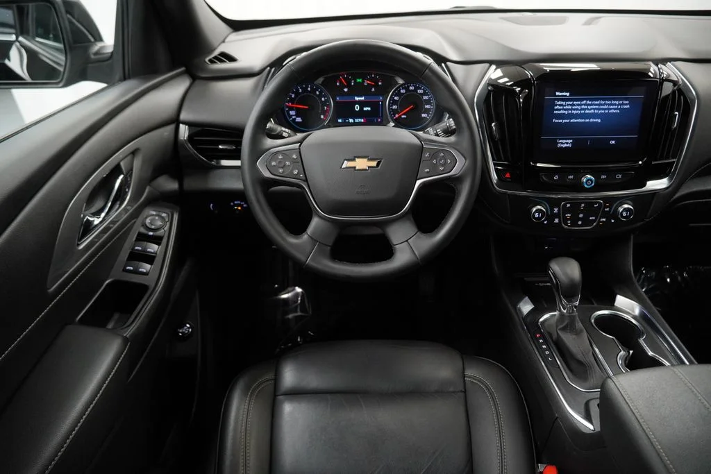2023 Chevrolet Traverse 3LT - Photo 12