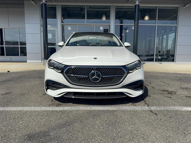 New 2026 Polar White Mercedes-Benz E 450 4MATIC® image 22
