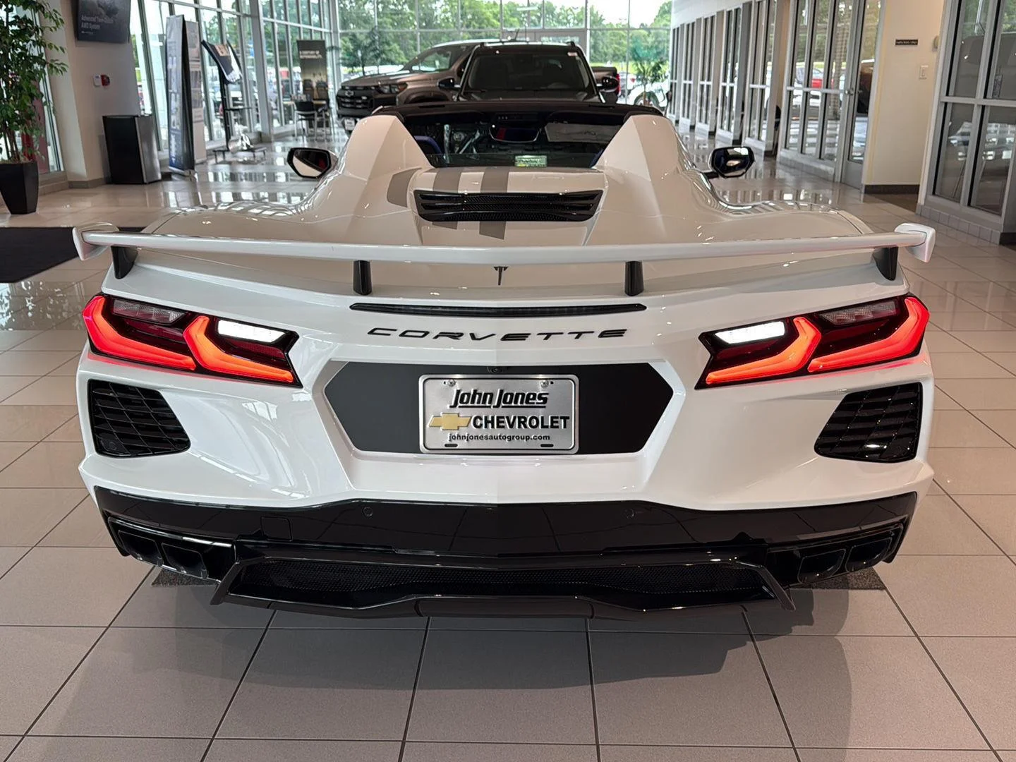 New 2026 Arctic White Chevrolet 3LT image 9