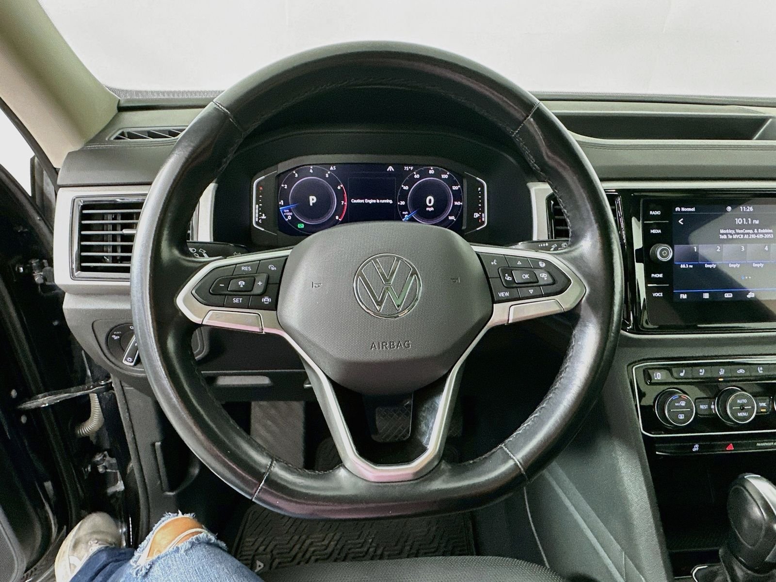 Used 2021 Deep Black Volkswagen SEL Premium image 11