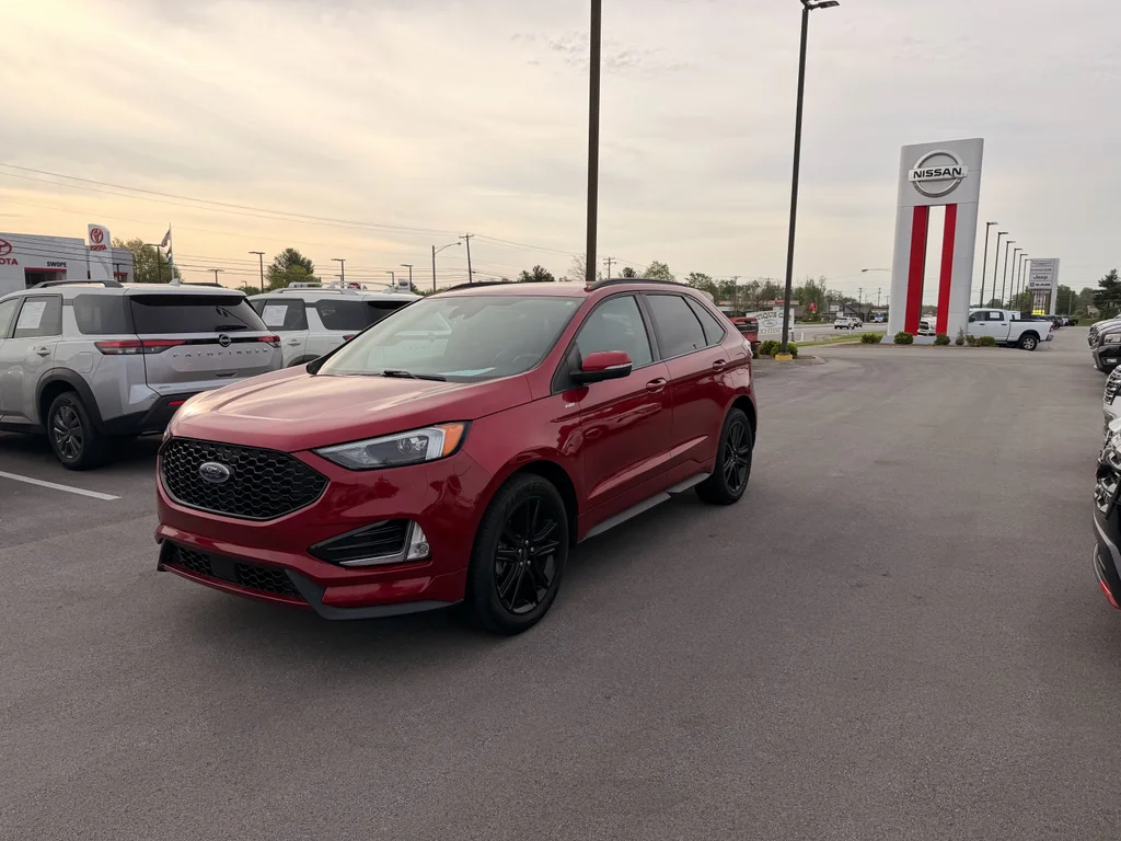 2020 Ford Edge ST-Line