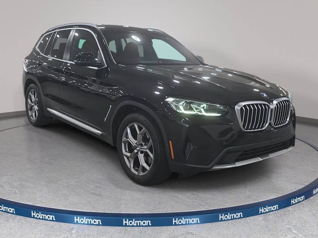 Used 2023 Black Sapphire Metallic BMW sDrive30i image 4
