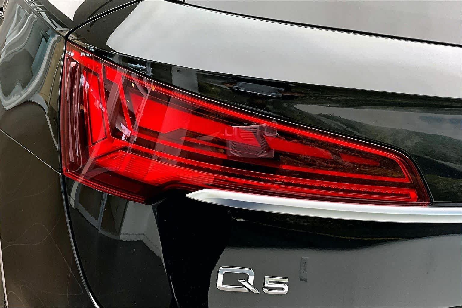 Used 2025 Mythos Black Metallic Audi S line Premium Plus image 28