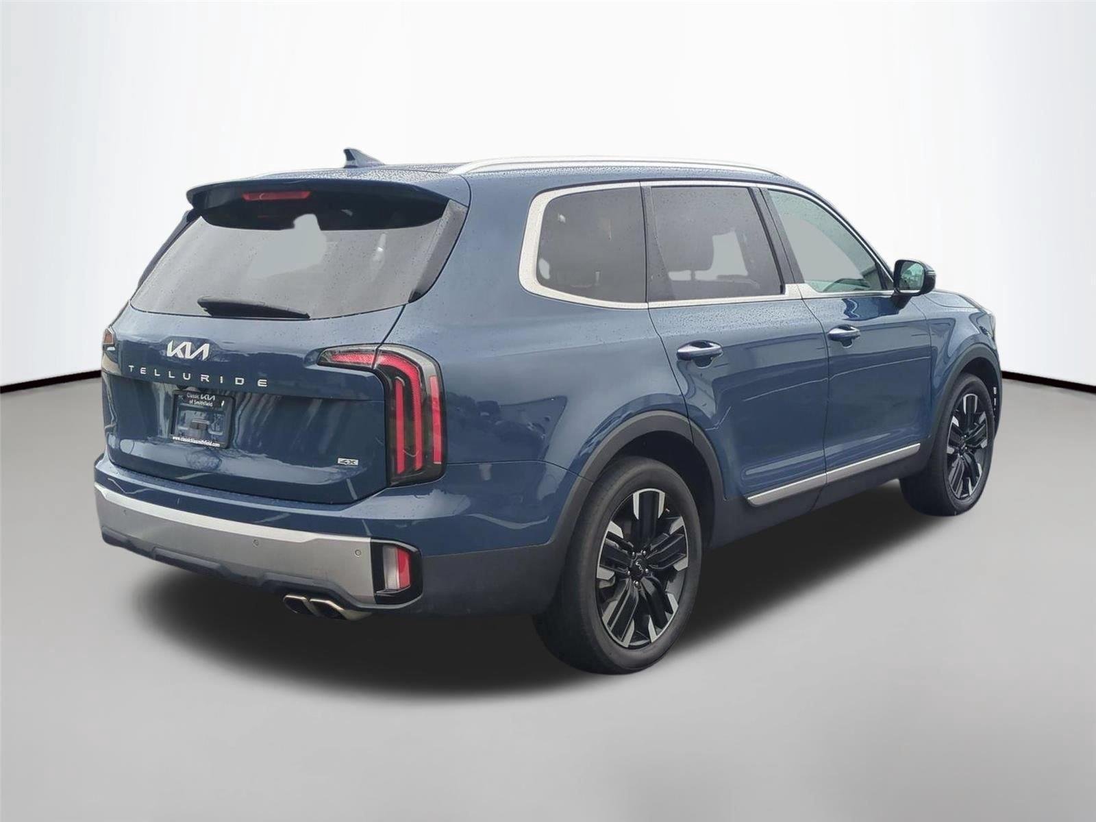 Used 2024 Midnight Lake Blue Kia SX image 5