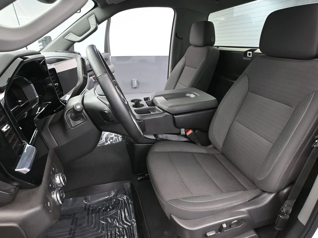 2025 GMC Sierra 3500HD SLE - Photo 27