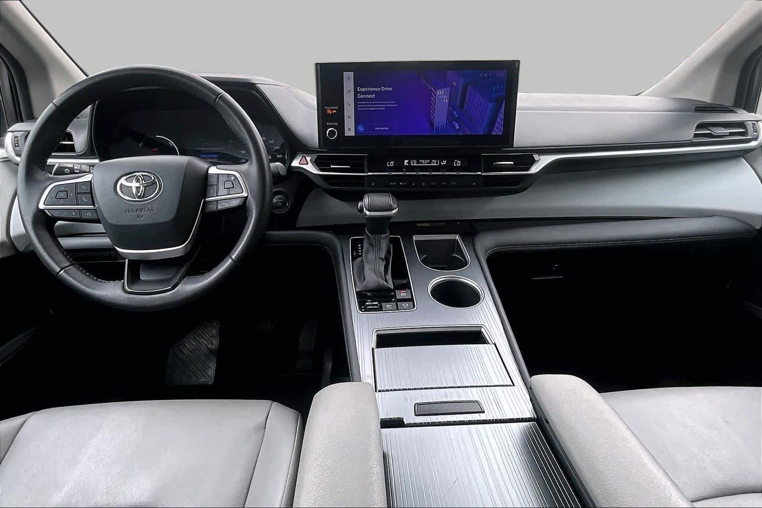 Used 2025 Wind Chill Pearl Toyota XLE image 16