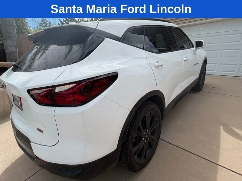 Used 2019 Summit White Chevrolet RS image 4