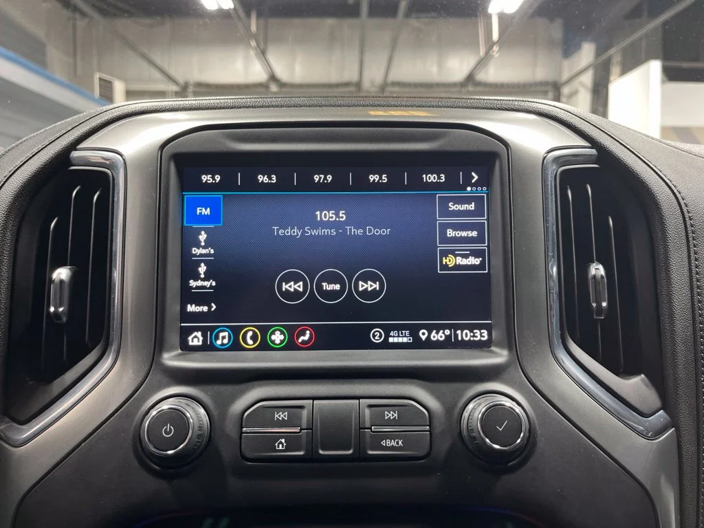 Used 2020 Summit White Chevrolet RST image 25
