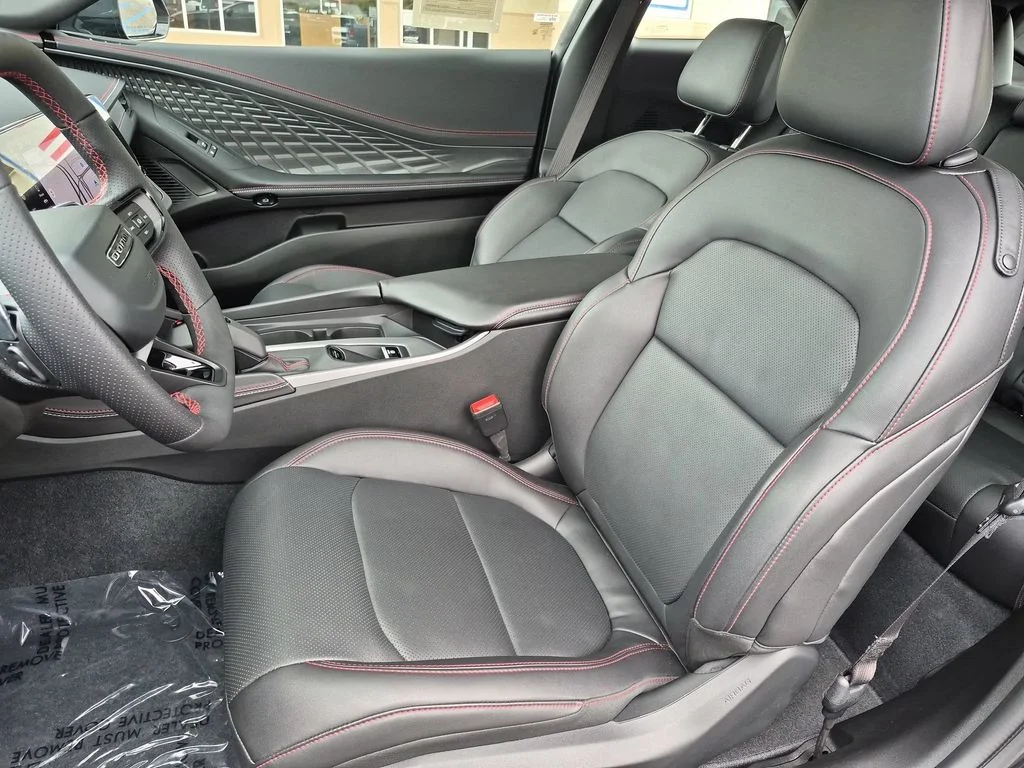 New 2026 Diamond Black Crystal Pearlcoat Dodge R/T Plus image 11