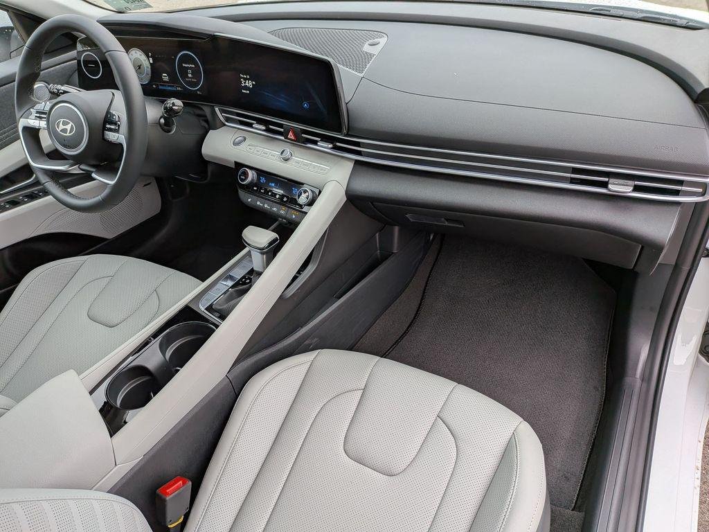 New 2026 White Hyundai Limited image 29